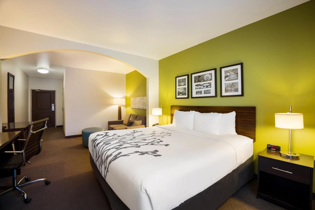 Sleep Inn & Suites Колби Экстерьер фото