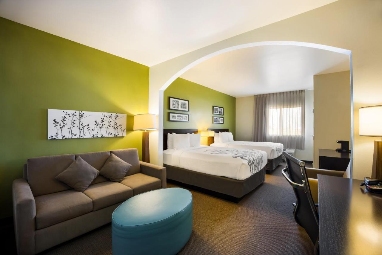 Sleep Inn & Suites Колби Экстерьер фото